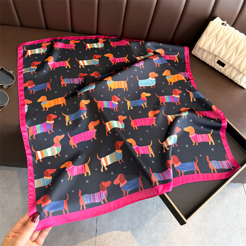 Fashion Wiener Dog Print Banda - Scarf Silk Neck recension och pris